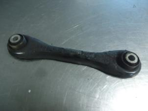 Begagnade Bakre gaffelben, höger Volvo C30 (EK/MK) 1.6 D 16V Pris € 25,00 Marginaltabell erbjuds av Autobedrijf Broekhuis B.V.