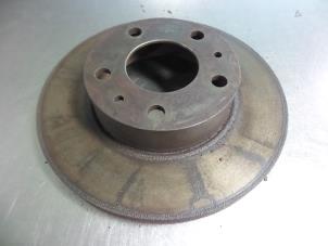 Begagnade Främre bromsskiva Fiat Ducato (230/231/232) 2.8 JTD Pris € 24,20 Inklusive moms erbjuds av Autobedrijf Broekhuis B.V.