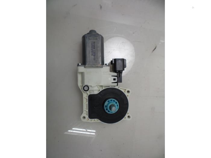 Motor, dörrfönster från en Land Rover Discovery Sport (LC) 2.0 Si4 16V 2015