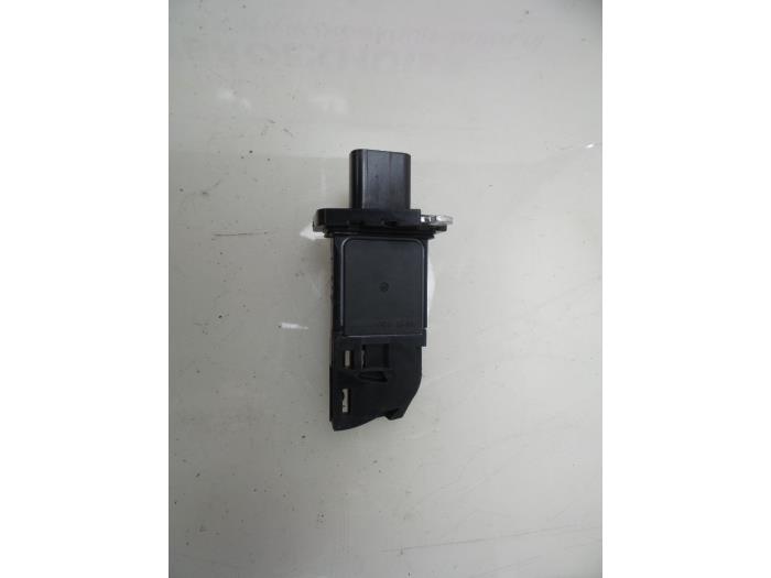 Luftmassemätare från en Land Rover Discovery Sport (LC) 2.0 Si4 16V 2015