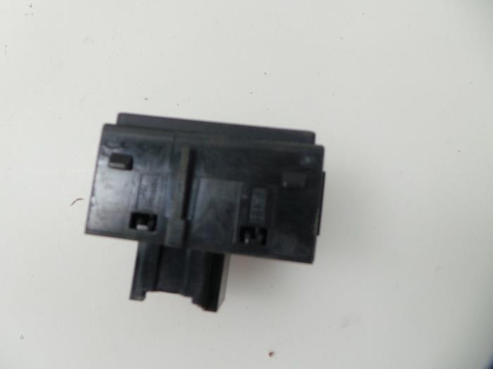 Spak, baklucka från en Land Rover Discovery Sport (LC) 2.0 Si4 16V 2015