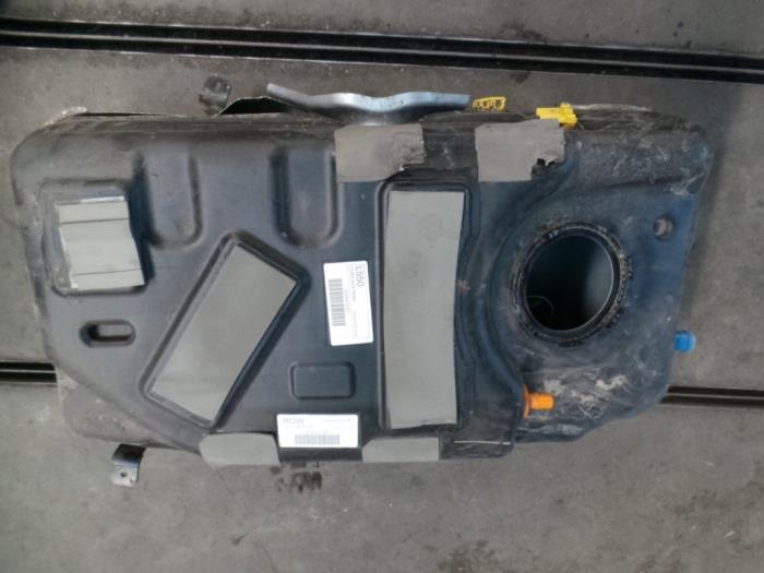 Tank från en Land Rover Discovery Sport (LC) 2.0 Si4 16V 2015