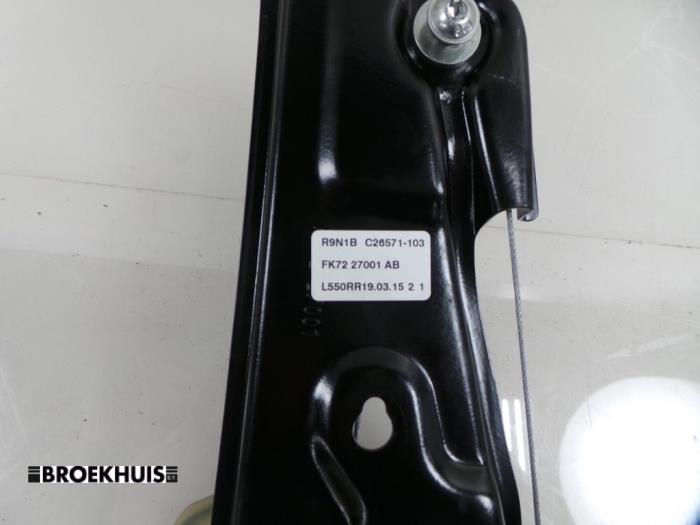 Fönstermekanism för bakre dörr, 4-dörrars, vänster från en Land Rover Discovery Sport (LC) 2.0 Si4 16V 2015