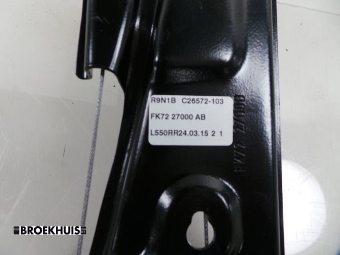 Fönstermekanism för bakre dörr, 4-dörrars, höger från en Land Rover Discovery Sport (LC) 2.0 Si4 16V 2015