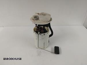 Begagnade Elektrisk bränslepump Renault Laguna II (BG) 1.6 16V Pris € 25,00 Marginaltabell erbjuds av Autobedrijf Broekhuis B.V.
