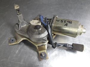 Begagnade Bakre torkarmotor Hyundai H-100 2.5 Diesel Pris € 20,00 Marginaltabell erbjuds av Autobedrijf Broekhuis B.V.