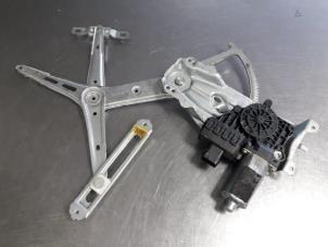 Gebruikte Ruitmechaniek 2Deurs links-voor Opel Astra G (F08/48) 2.0 DTi 16V Prijs € 25,00 Margeregeling aangeboden door Autobedrijf Broekhuis B.V.