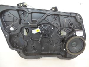 Gebruikte Ruitmechaniek 4Deurs links-voor Volvo V60 I (FW/GW) 1.6 DRIVe Prijs € 75,00 Margeregeling aangeboden door Autobedrijf Broekhuis B.V.