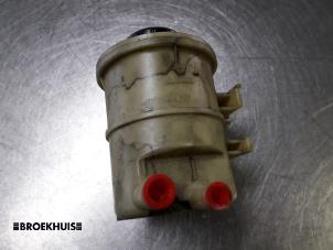 Begagnade Styrservotank Renault Laguna II Grandtour (KG) 1.9 dCi 100 Pris € 10,00 Marginaltabell erbjuds av Autobedrijf Broekhuis B.V.