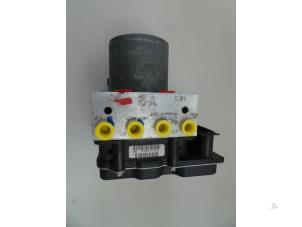 Begagnade ABS-pump Toyota Verso 1.8 16V VVT-i Pris € 50,00 Marginaltabell erbjuds av Autobedrijf Broekhuis B.V.