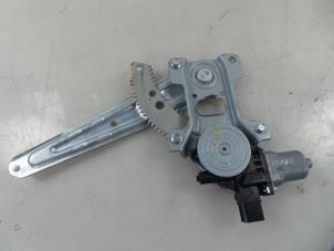 Gebruikte Ruitmechaniek 4Deurs rechts-achter Subaru XV (GP) 2.0 AWD 16V Prijs € 60,00 Margeregeling aangeboden door Autobedrijf Broekhuis B.V.