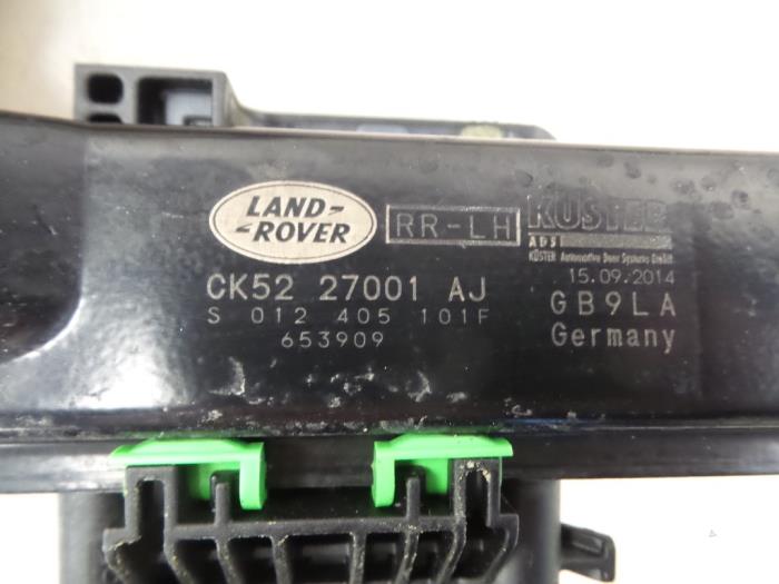 Fönstermekanism för bakre dörr, 4-dörrars, vänster från en Land Rover Range Rover IV (LG) 4.4 SDV8 32V 2014