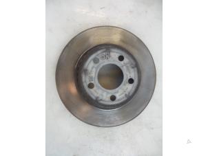 Gebruikte Remschijf achter Mercedes C Estate (S205) C-220 CDI BlueTEC, C-220 d 2.2 16V Prijs € 25,00 Margeregeling aangeboden door Autobedrijf Broekhuis B.V.