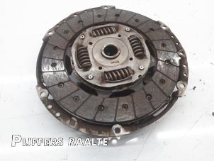 Używane Zestaw sprzegla (kompletny) Volkswagen Golf V (1K1) 1.6 FSI 16V Cena € 50,00 Procedura marży oferowane przez Pijffers B.V. Raalte