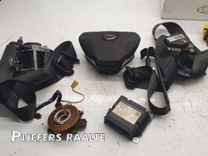 Używane Zestaw + Modul poduszki powietrznej Opel Combo 1.6 CDTI 16V Cena € 350,00 Procedura marży oferowane przez Pijffers B.V. Raalte