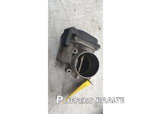 Gebruikte Gasklephuis Volkswagen Passat (3C2) 1.4 TSI 16V Prijs € 40,00 Margeregeling aangeboden door Pijffers B.V. Raalte