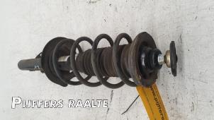 Gebruikte Schokdemperpoot links-voor Citroen C1 1.0 12V Prijs € 35,00 Margeregeling aangeboden door Pijffers B.V. Raalte