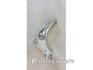 Begagnade Främre gaffelben, höger Nissan Note (E12) 1.2 DIG-S 98 Pris € 42,35 Inklusive moms erbjuds av Pijffers B.V. Raalte