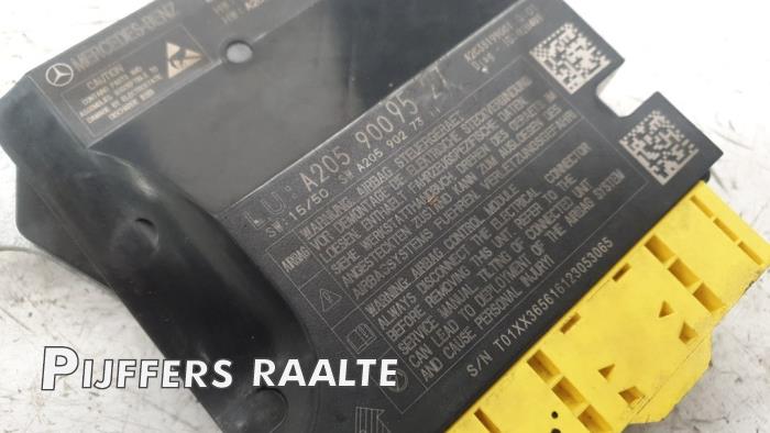 Airbagmodul från en Mercedes-Benz C Estate (S205) C-180 1.6 16V BlueEfficiency 2017