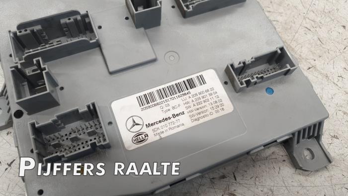 Dator , karosskontroll (BCM) från en Mercedes-Benz C Estate (S205) C-180 1.6 16V BlueEfficiency 2017