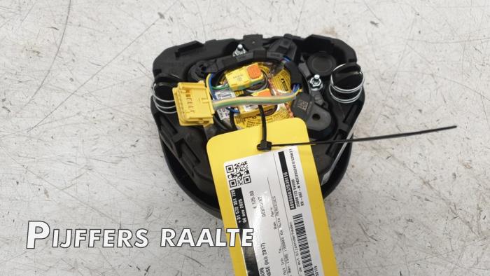 Vänster airbag (ratt) från en Mercedes-Benz C Estate (S205) C-180 1.6 16V BlueEfficiency 2017