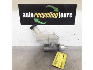 Używane Glówny cylinder hamulcowy Nissan Micra (K12) 1.4 16V Cena € 15,00 Procedura marży oferowane przez Autorecycling Joure B.V.