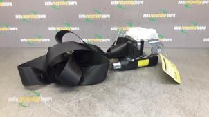 Używane Pas bezpieczenstwa lewy przód Lancia Delta (844) 1.4 T-Jet 16V 120 Cena € 100,00 Procedura marży oferowane przez Autorecycling Joure B.V.