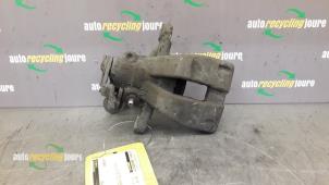 Gebruikte Remklauw (Tang) links-achter Lancia Delta (844) 1.4 T-Jet 16V 120 Prijs € 45,00 Margeregeling aangeboden door Autorecycling Joure B.V.