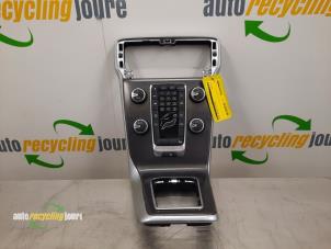 Begagnade Värmekontrollpanel Volvo V40 (MV) 1.6 D2 Pris € 45,00 Marginaltabell erbjuds av Autorecycling Joure B.V.