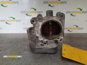 Gebruikte Gasklephuis Opel Zafira (M75) 2.2 16V Direct Ecotec Prijs € 30,00 Margeregeling aangeboden door Autorecycling Joure B.V.