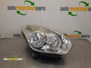 Gebruikte Koplamp rechts Fiat Doblo Cargo (263) 1.3 D Multijet Prijs € 60,49 Inclusief btw aangeboden door Autorecycling Joure B.V.
