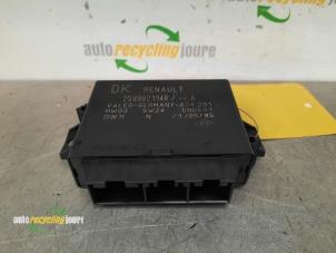 Gebruikte PDC Module Renault Megane III Grandtour (KZ) 1.4 16V TCe 130 Prijs € 49,99 Margeregeling aangeboden door Autorecycling Joure B.V.