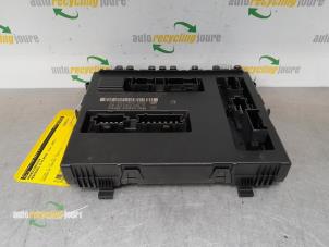 Begagnade Inbyggd dator Mercedes B (W245) 1.5 B-150 16V Pris € 34,99 Marginaltabell erbjuds av Autorecycling Joure B.V.