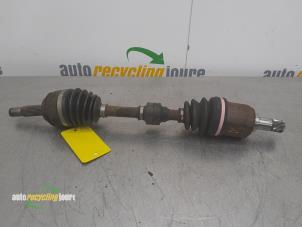 Gebruikte Aandrijfas links-voor Mitsubishi Lancer Wagon (CS/CT) 2.0 16V Prijs € 34,99 Margeregeling aangeboden door Autorecycling Joure B.V.