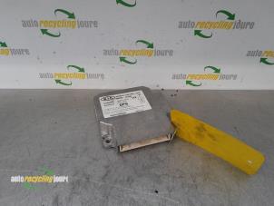 Begagnade Airbagmodul Kia Sorento I (JC) 3.5 V6 24V Pris € 39,99 Marginaltabell erbjuds av Autorecycling Joure B.V.