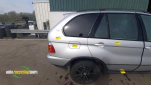 Gebruikte Scherm rechts-achter BMW X5 (E53) 3.0d 24V Prijs op aanvraag aangeboden door Autorecycling Joure B.V.