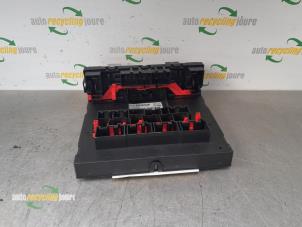 Begagnade Inbyggd dator Volkswagen Jetta III (1K2) 1.6 Pris € 79,99 Marginaltabell erbjuds av Autorecycling Joure B.V.