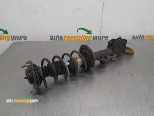 Begagnade Stötdämparstång, vänster fram Smart Forfour (454) 1.3 16V Pris € 39,99 Marginaltabell erbjuds av Autorecycling Joure B.V.