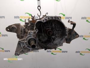 Gebruikte Versnellingsbak Kia Sportage (JE) 2.0 CVVT 16V 4x4 Prijs € 349,00 Margeregeling aangeboden door Autorecycling Joure B.V.