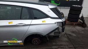 Gebruikte Zijpaneel links-achter Opel Astra K Sports Tourer 1.6 CDTI 110 16V Prijs op aanvraag aangeboden door Autorecycling Joure B.V.