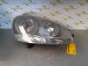 Volkswagen Golf V (1K1) 1.6 FSI 16V Koplamp rechts