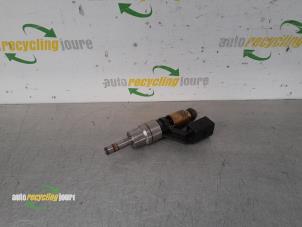 Gebruikte Injector (benzine injectie) Volkswagen Golf V (1K1) 1.6 FSI 16V Prijs € 19,99 Margeregeling aangeboden door Autorecycling Joure B.V.
