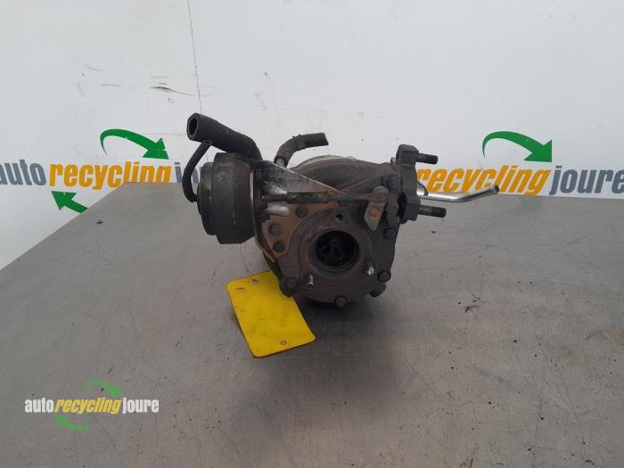 Turbo från en Lexus IS (E2) 220d 16V 2007