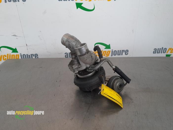 Turbo från en Lexus IS (E2) 220d 16V 2007