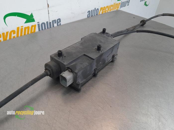 Parkeringsbromsmotor från en BMW X5 (E70) 3.0sd 24V 2008