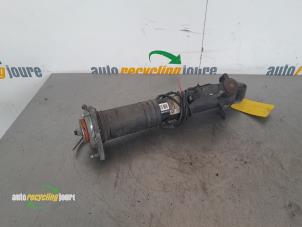 Gebruikte Schokdemper rechts-achter BMW X5 (E70) 3.0sd 24V Prijs € 149,00 Margeregeling aangeboden door Autorecycling Joure B.V.