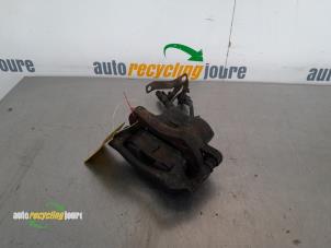 Begagnade Främre bromsok, höger Fiat Ducato (280) 2.5 D Pris € 70,00 Marginaltabell erbjuds av Autorecycling Joure B.V.