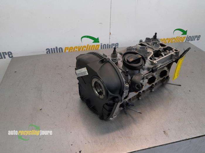 Topplock från en Volkswagen Passat Variant (3C5) 1.8 TSI 16V 2008