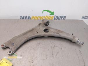 Gebruikte Draagarm rechts-voor Volkswagen Tiguan (5N1/2) 1.4 TSI 16V 4Motion Prijs € 24,99 Margeregeling aangeboden door Autorecycling Joure B.V.