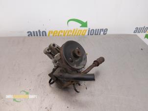 Gebruikte Pomp Servo Kia Sportage (JE) 2.0 CVVT 16V 4x4 Prijs € 124,99 Margeregeling aangeboden door Autorecycling Joure B.V.